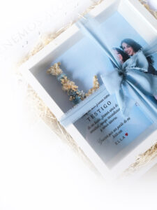 marcos-personalizados-inicial-flor