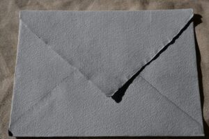 Sobres artesanales-Gris