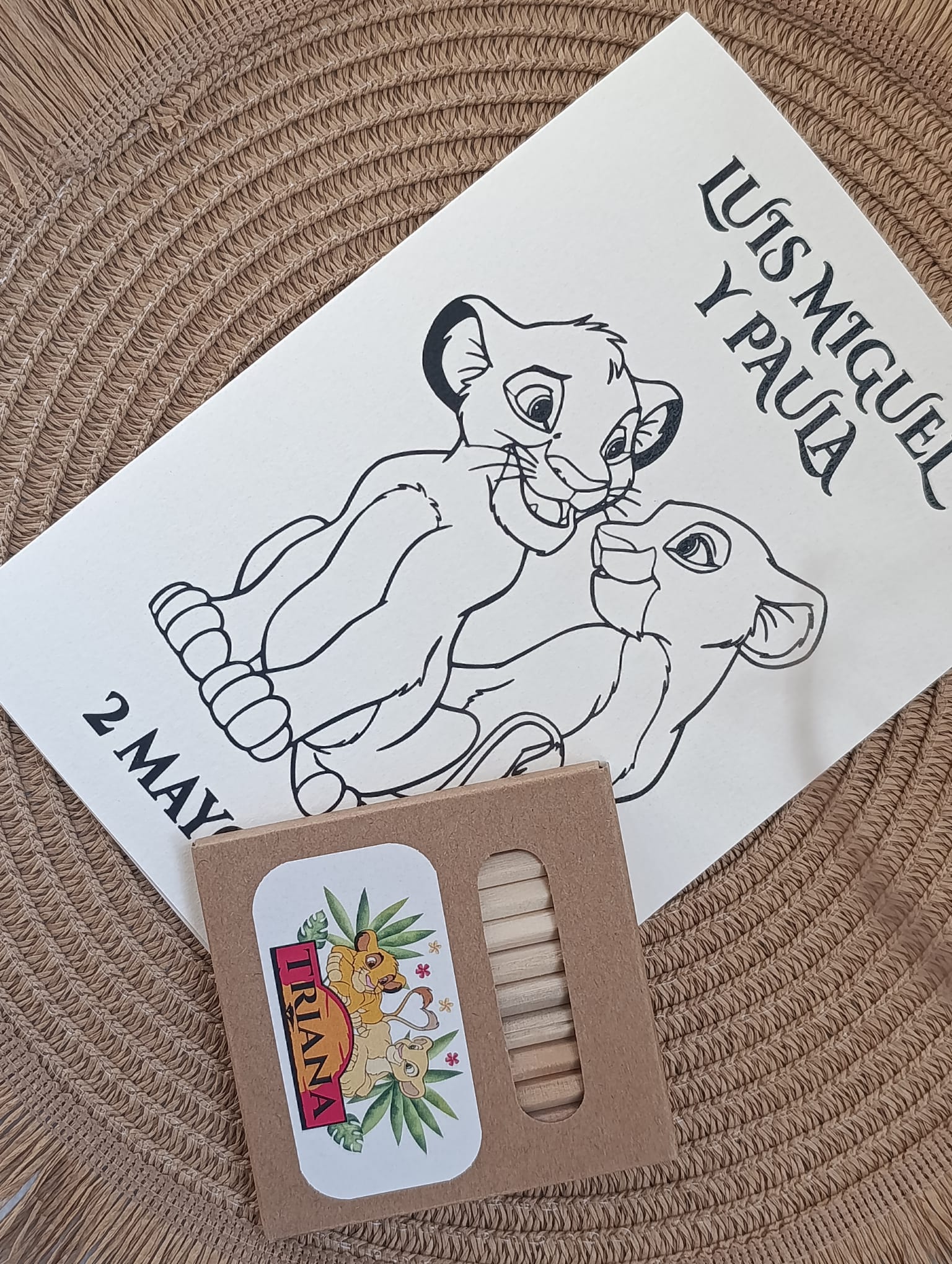 Libro para colorear + lápices